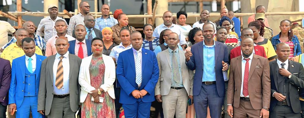 HON MINISTER WITH LOCAL GOVERNMENT